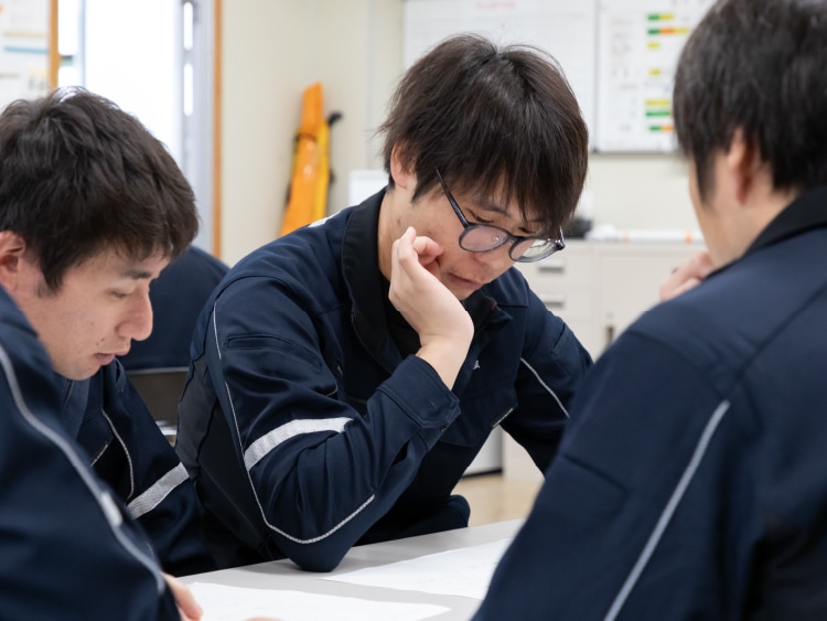 先輩社員紹介